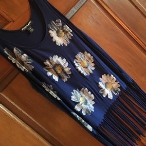 Adorable tank top 🌻