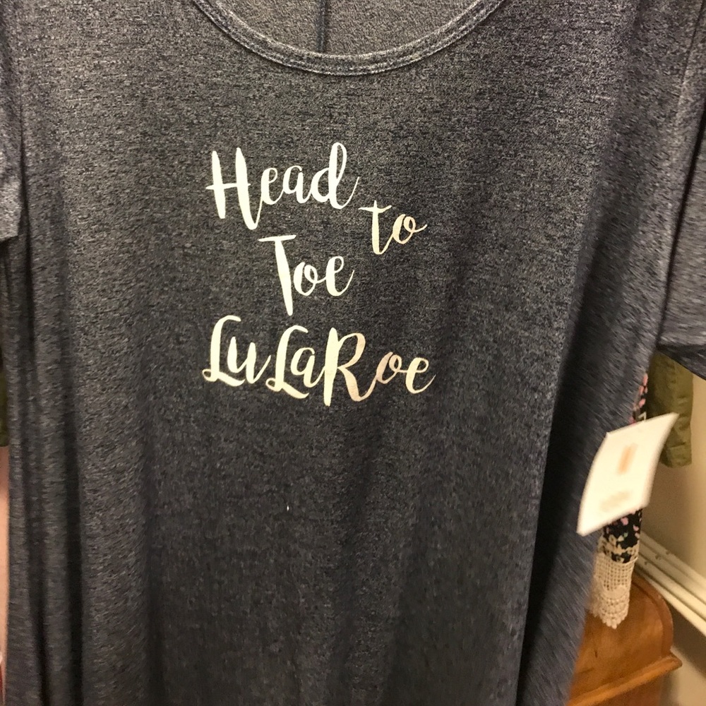 Lularoe perfect t size medium