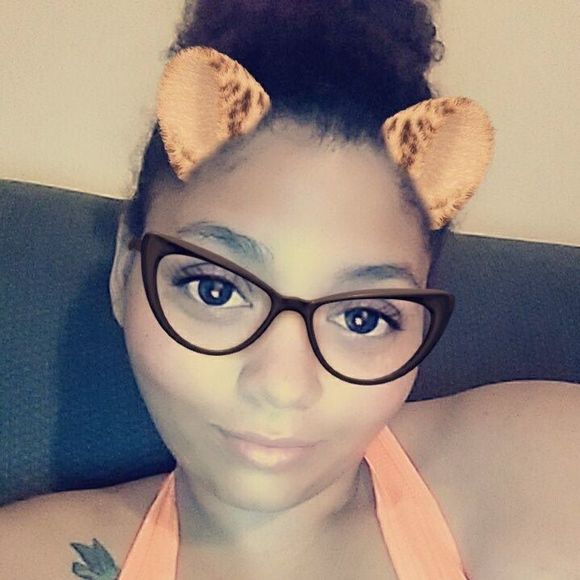 Meet your Posher, Patricia - Picture 1 of 1