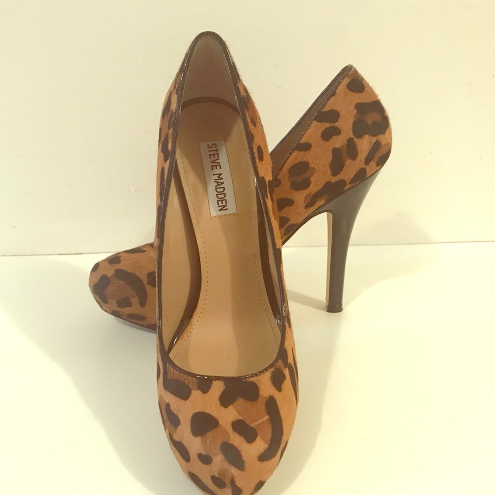 Steve Madden Leopard Pumps