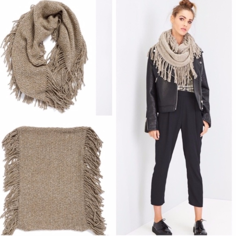 Fringe Circle Scarf