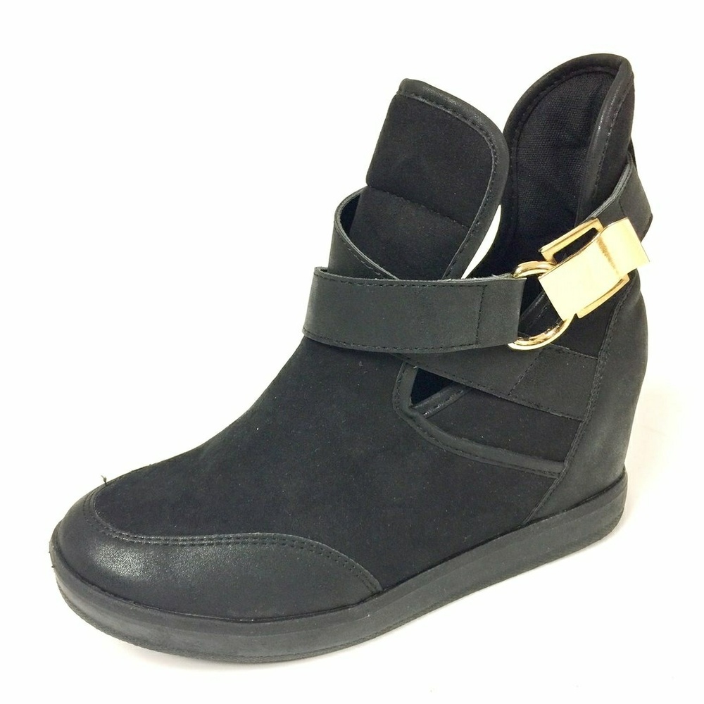 Black wedge heel sneakers