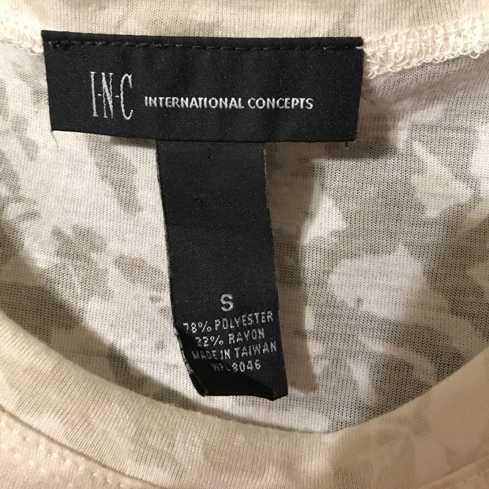 INC top, great colors, short sleeve - Picture 5 of 6