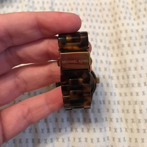 Michael Kors watch - Picture 3 of 4