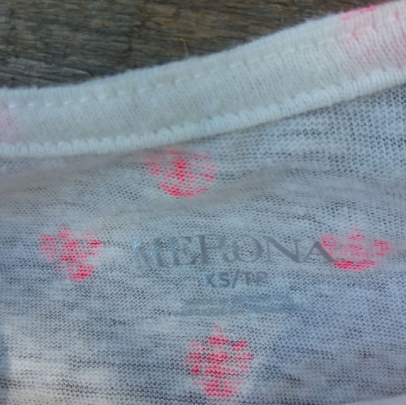 ***SOLD***merona tee - Picture 2 of 3