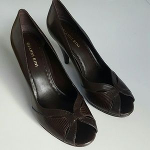 Gianni Bini heels 7.5