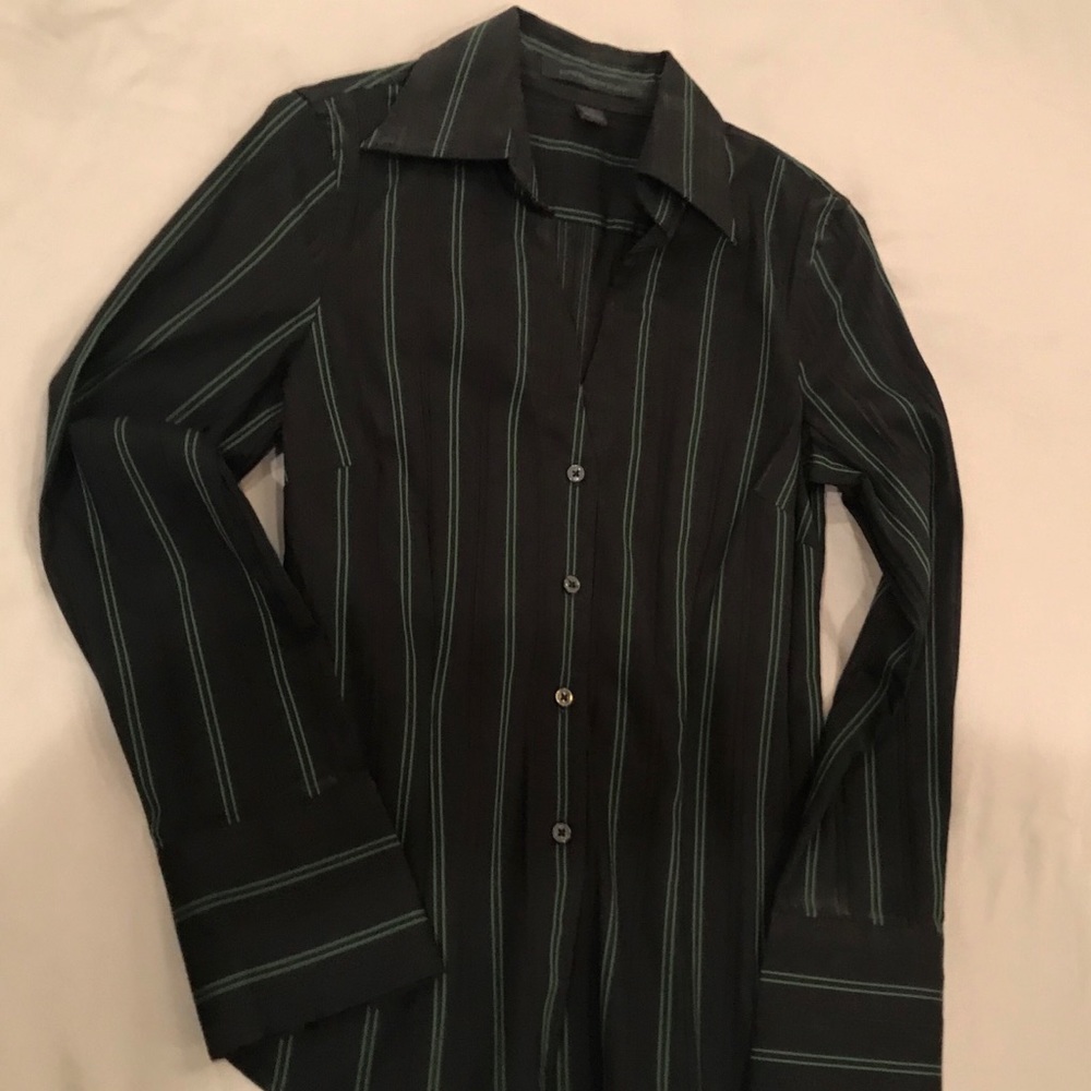 Express button up. Size Small