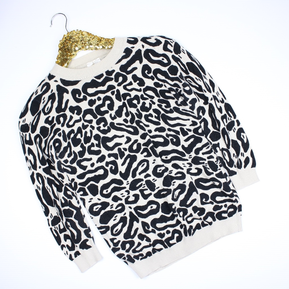 Forever 21 Beige and Black Animal Print Sweater