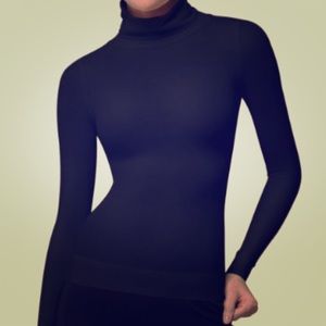 [spanx] control top turtleneck//.