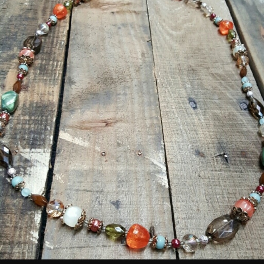 Shades of Chic Premier Designs Necklace