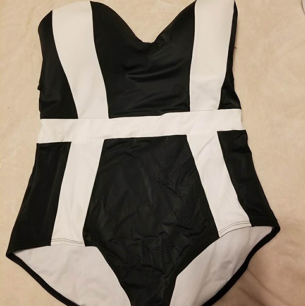 One piece retro style bathing suit