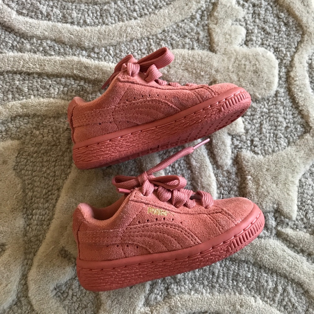 Pink Pumas - Picture 2 of 4
