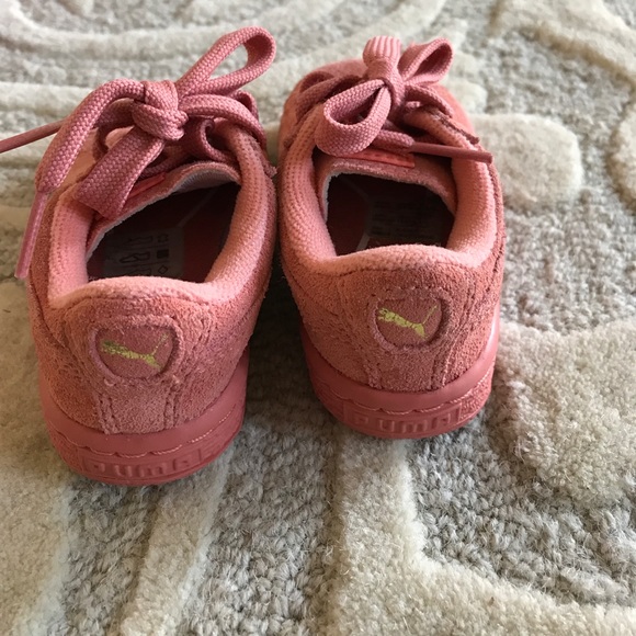 Pink Pumas - Picture 4 of 4
