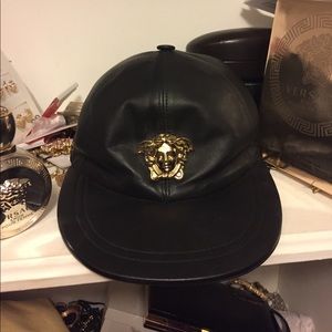 Luxury hat authentic