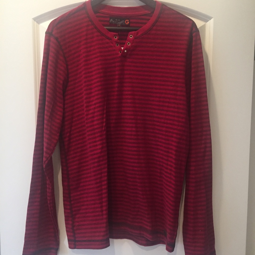 Men's guess slim fit waffle shirt. NWT.