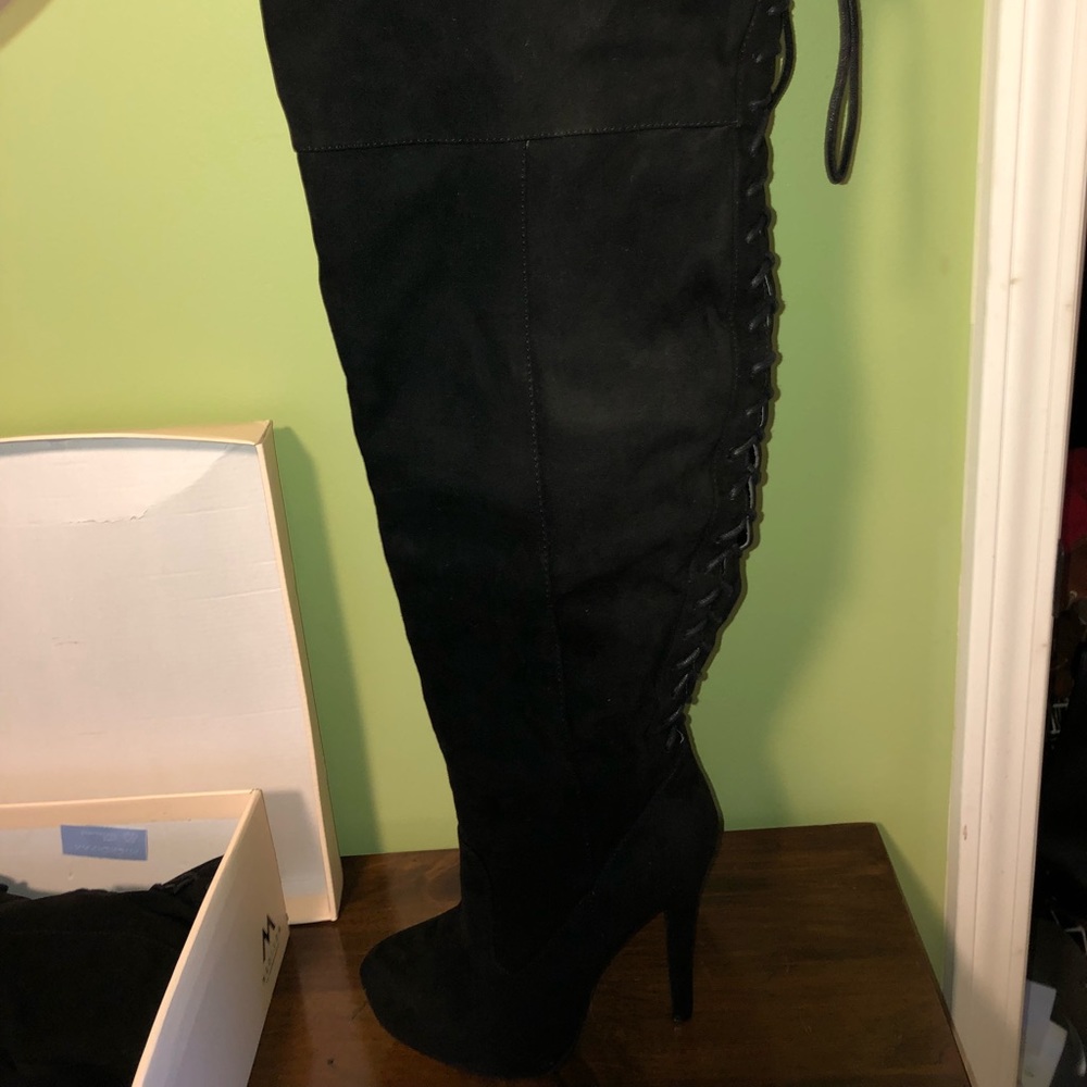 Knee-High Black Boots Size 7.5