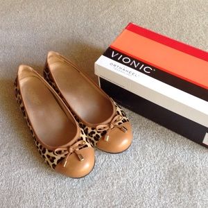 Vionic Spark Minna Leopard Ballet Flat.