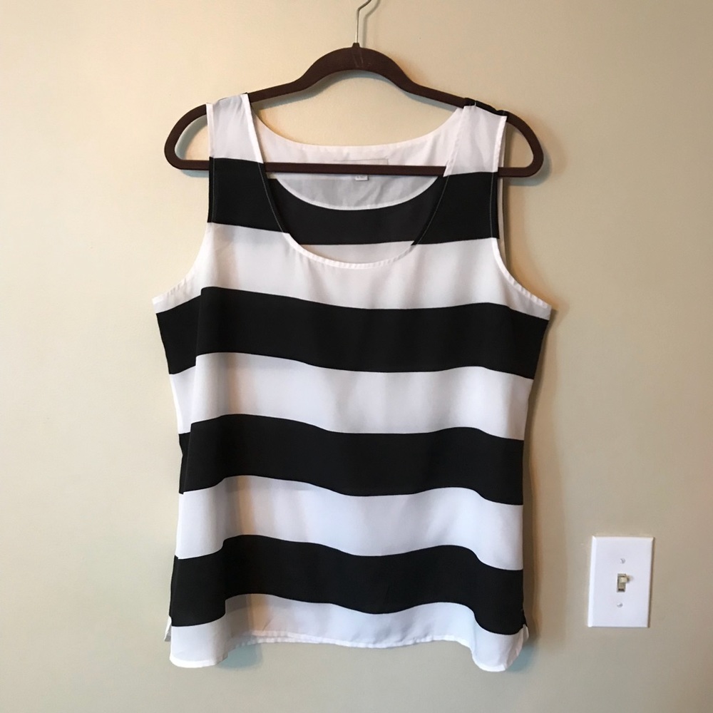 ANN TAYLOR LOFT Black & White Striped Tank