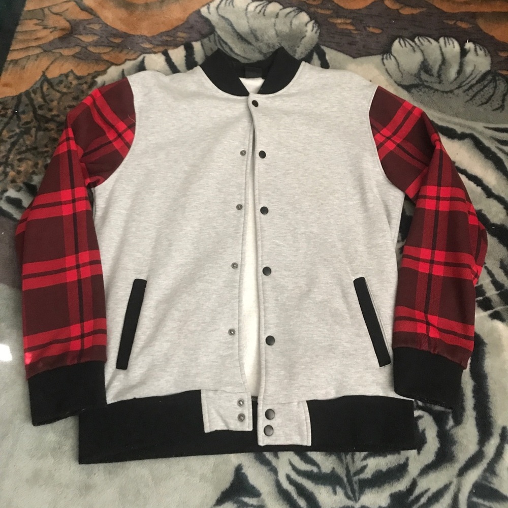 Gray and Red Crewneck