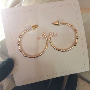 SELLA & DOT 1.5" gold hoop earrings