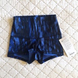 Lululemon boogie short (roll down) size 4