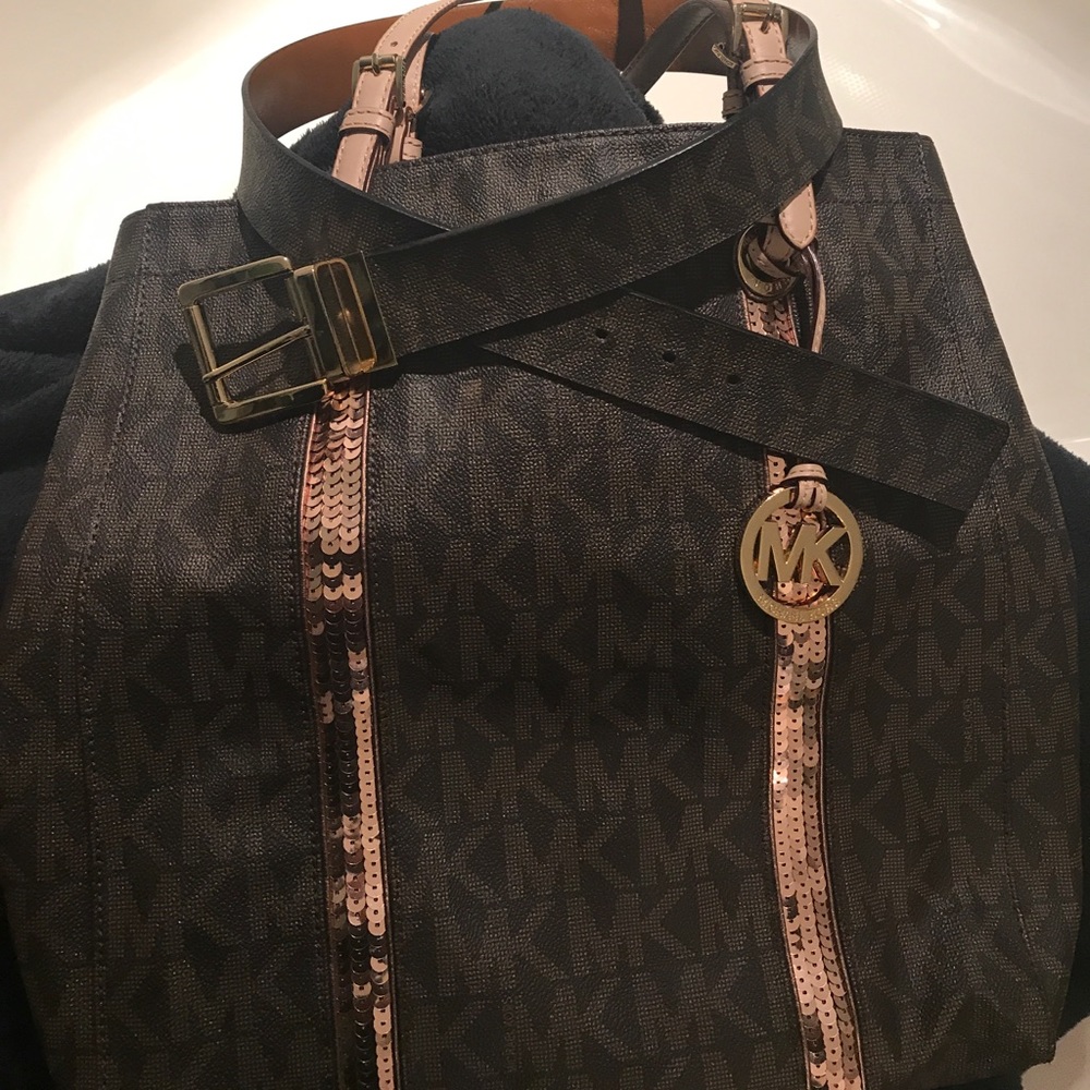 Michael Kors tote bag & matching reversible belt!!