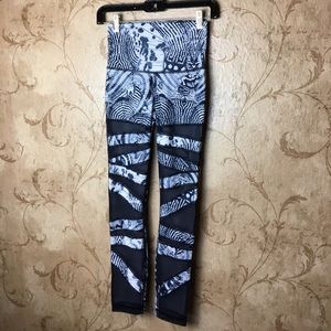 Lululemon Wanderlust 2015 Leggings
