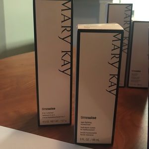 Mary Kay 3in1 cleanser & age fighting moisturizer