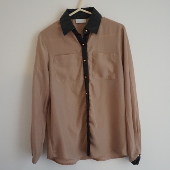 New York & Company Tops - BLACK FRIDAY SALE! Leather Collar Button Down