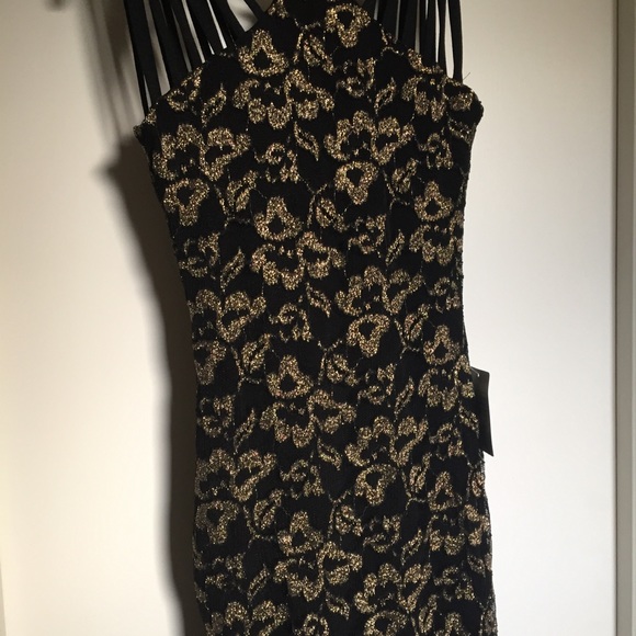 Metallic Lace Strappy Midi Dress - Picture 5 of 8