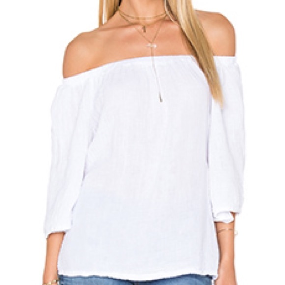 Essue Off the Shoulder Top - Picture 1 of 4