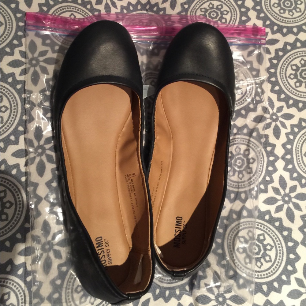 Flats by Mossimo  size 9.5