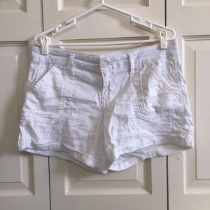 NWOT Level 99 White Linen Shorts