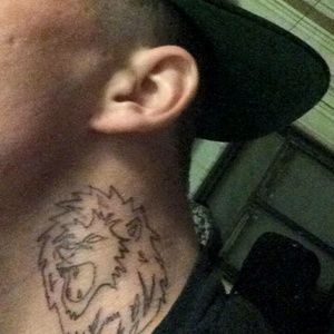 Meet your Posher, Derek