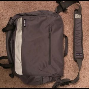 BARELY USED Patagonia Messenger Bag
