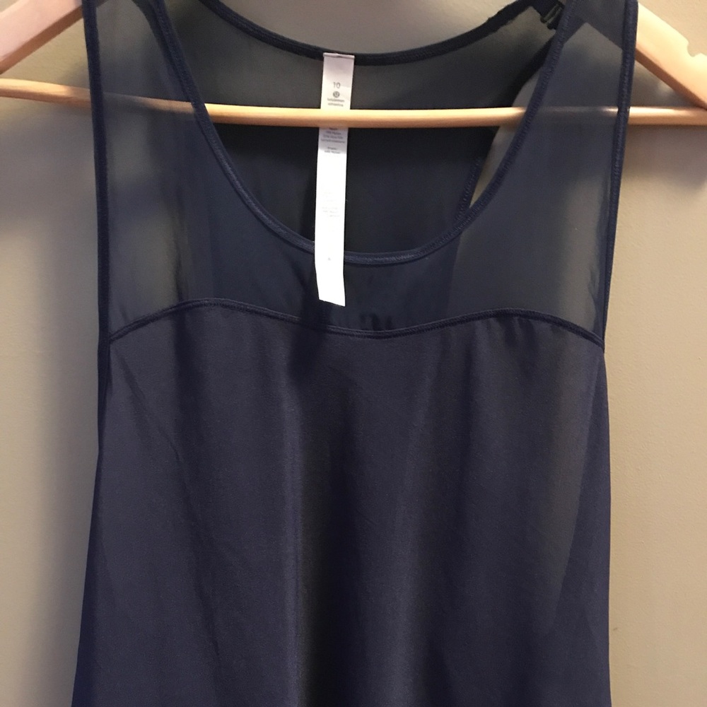 New Lululemon Light &Breezy Tank size 10