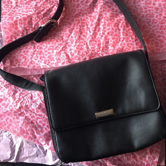 Nine West crossbody - Picture 2 of 5