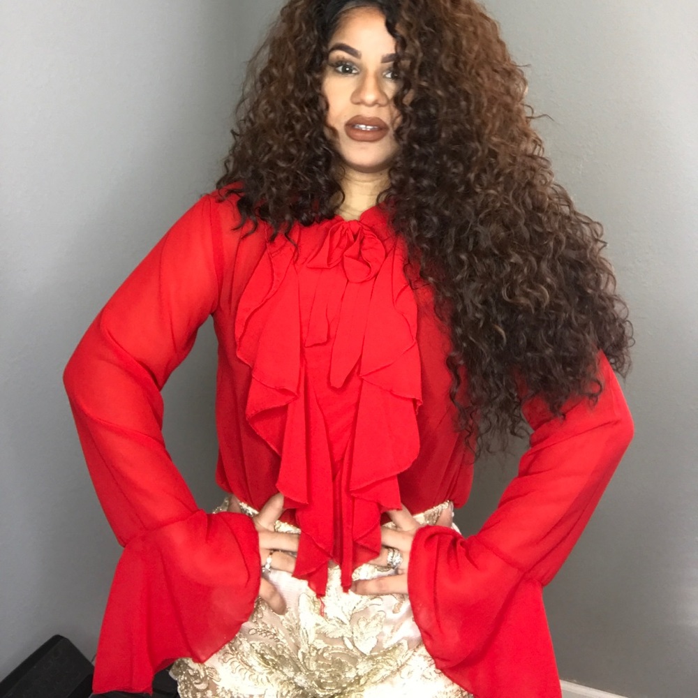 Red blouse - Picture 2 of 4