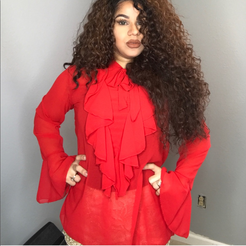 Red blouse - Picture 3 of 4