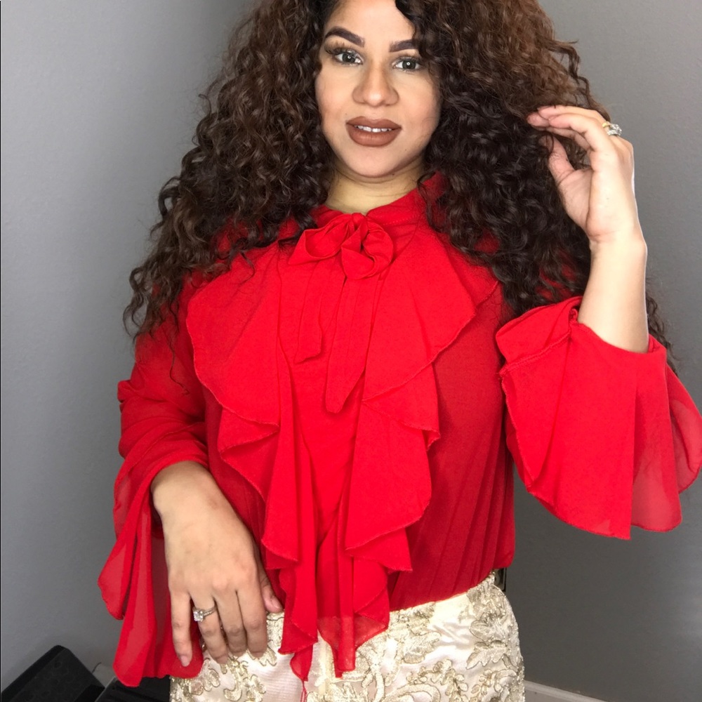 Red blouse - Picture 4 of 4