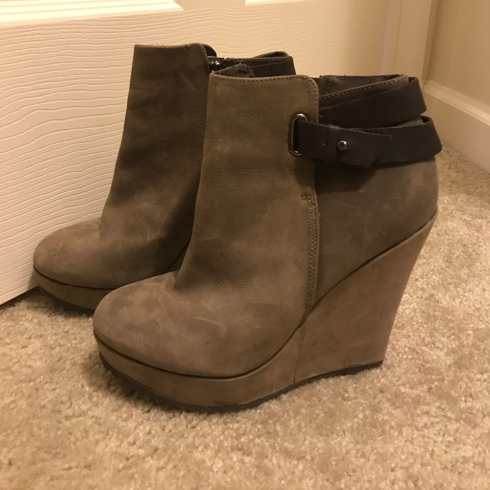 Aldo distressed gray suede wedge booties