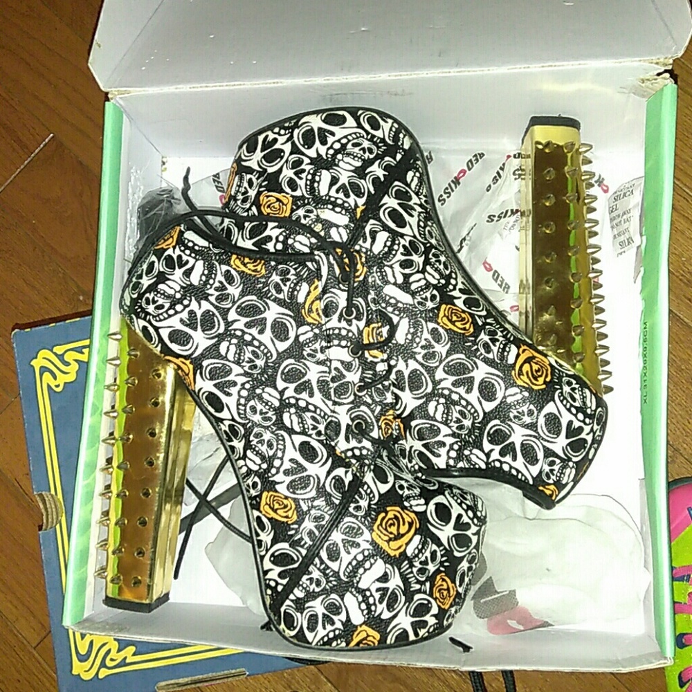 Skull Booties
