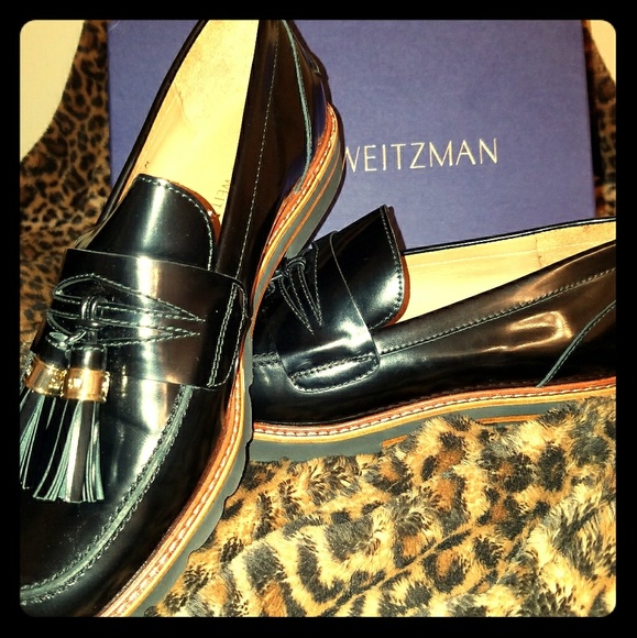 Stuart Weitzman Shoes - Stuart Weitzman Manila Loafers