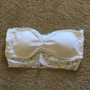 White lace bandeau