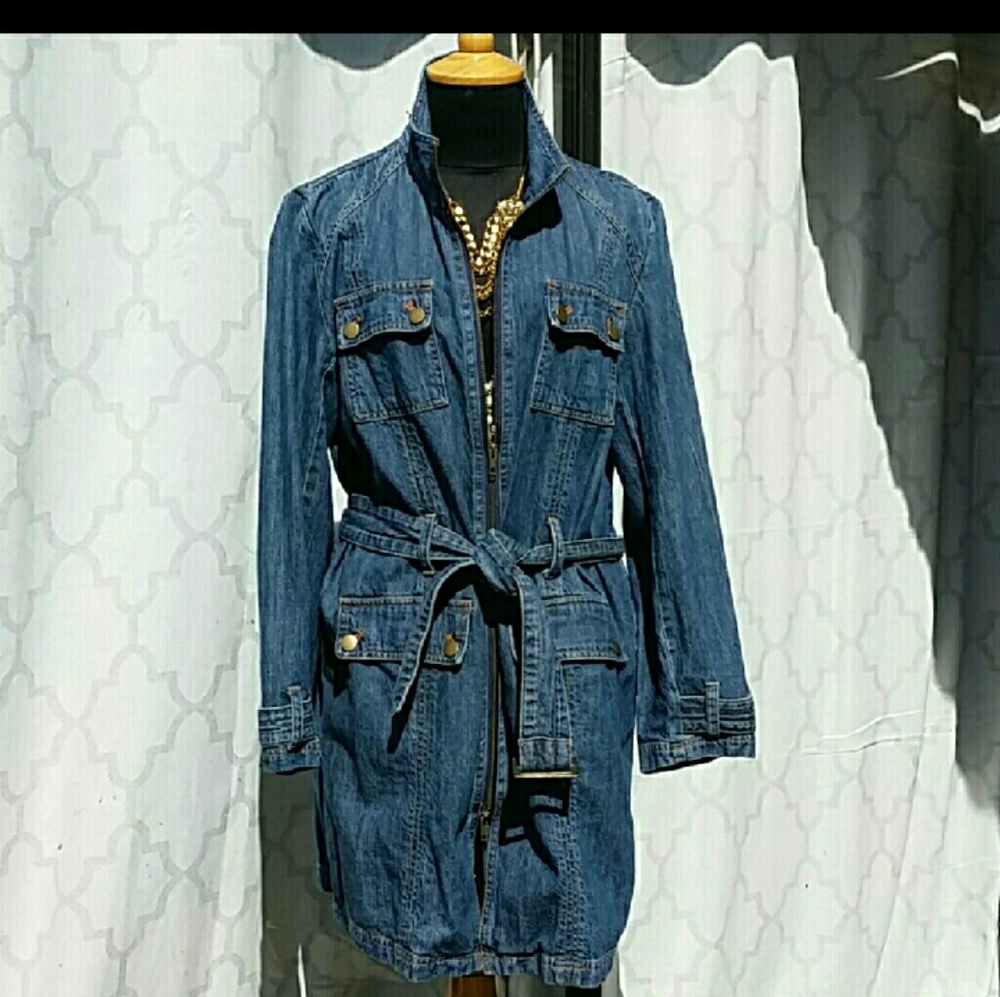 Denim Blue Jean Jacket with zipper and belt