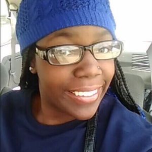 Meet your Posher, Jamesha