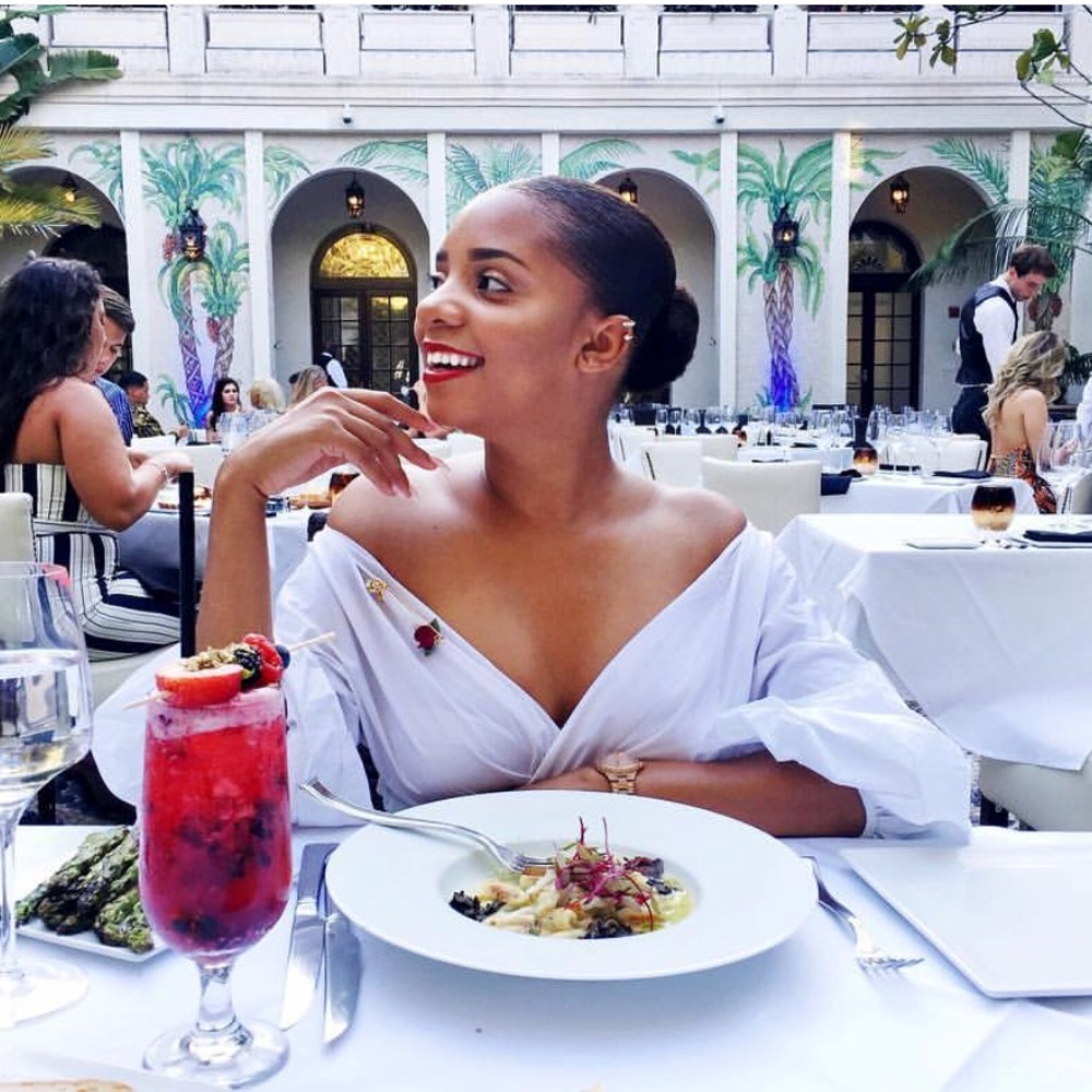 Meet your Posher, Danielle