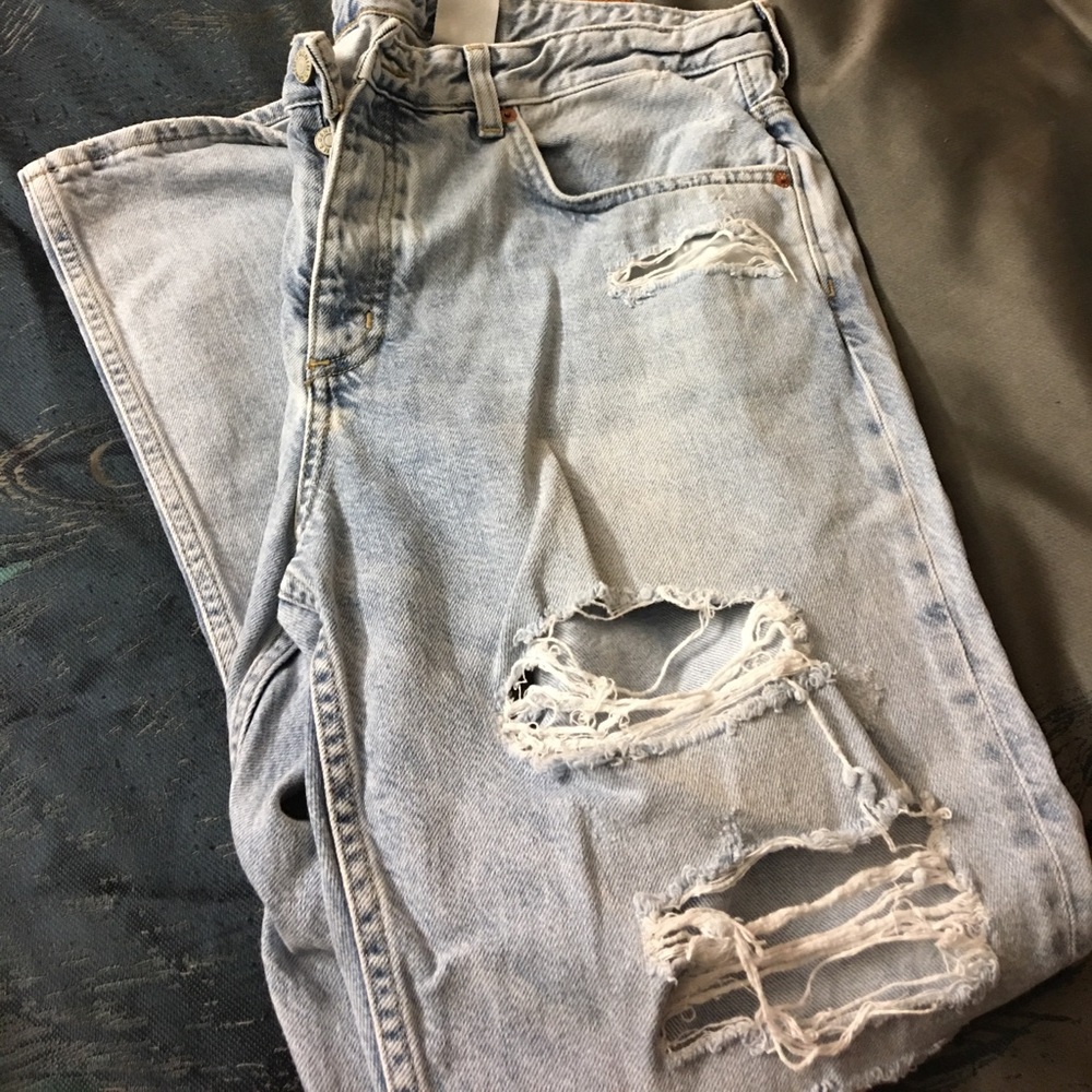 Ripped boyfriend jeans