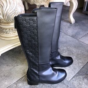 NEW GG EMBOSSED BLACK KNEE HIGH FLAT BOOTS SZ 7