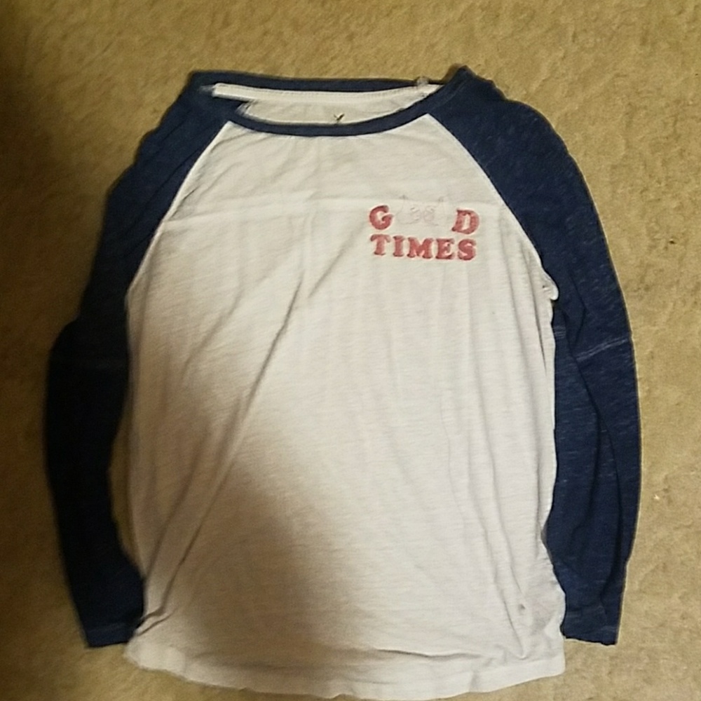 Three-quarter sleeve shirt